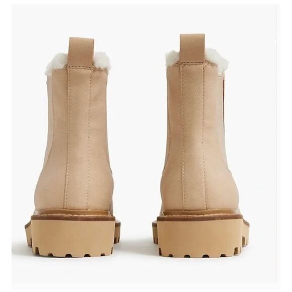J. Crew Synthetic Upper Lug-Sole Chelsea Boots Round Toe Natural Size 9.5 NWOB - Picture 3 of 12